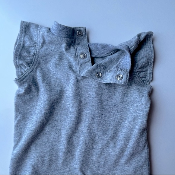 Nike baby girl romper size newborn EUC - Picture 2 of 4